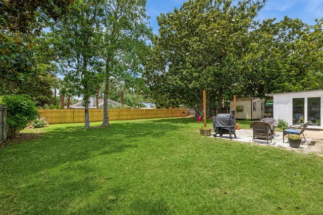 1148 Pin Oak Cir, Niceville, FL 32578 - view of yard with a patio and a fire pit