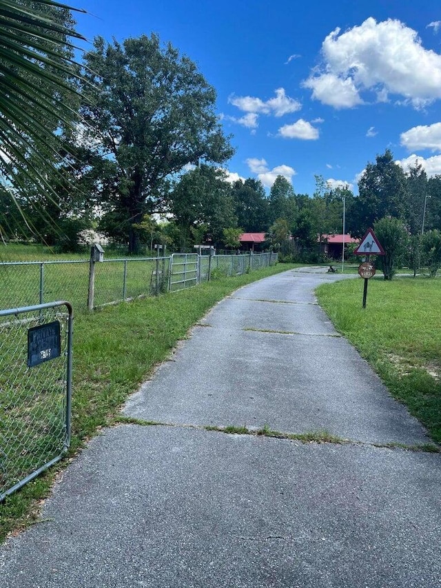 2522 Lake Silver Rd, Crestview, FL 32536 - view of asphalt driveway