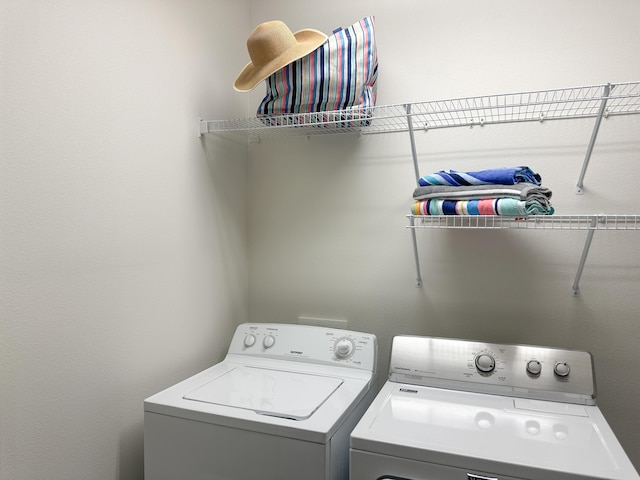 1893 Baytowne Loop, Miramar Beach, FL 32550 - laundry room featuring independent washer and dryer