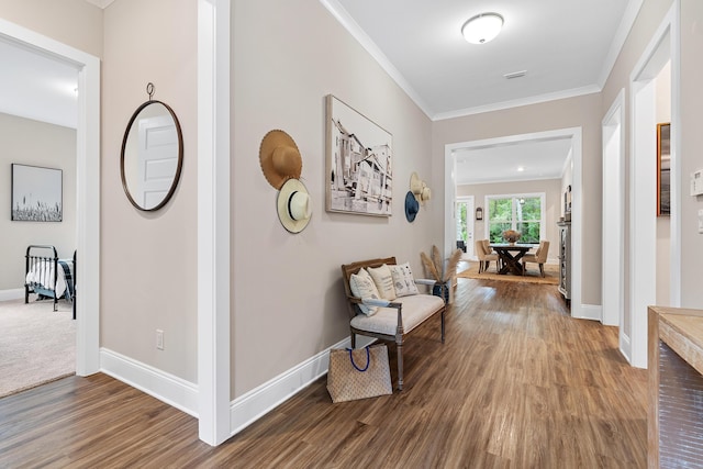 0000 E Bayou Forest Dr Lot 21, Freeport, FL 32439 - corridor featuring wood finished floors, baseboards, and ornamental molding