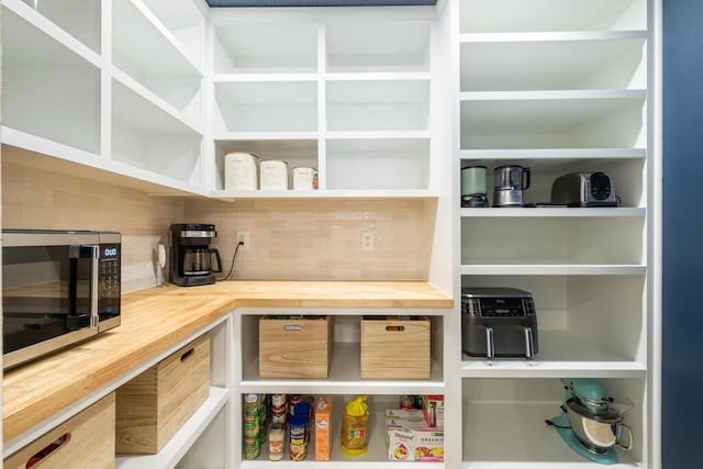 538 22nd St, Niceville, FL 32578 - view of pantry