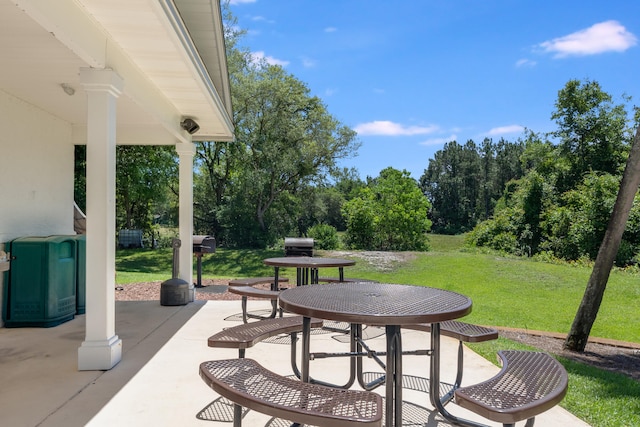4270 Calinda Ln Unit 343, Niceville, FL 32578 - view of patio / terrace