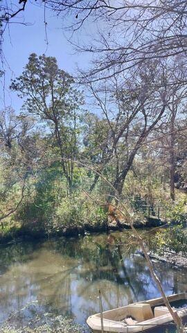 186 Stillwater Rd, Freeport, FL 32439