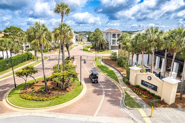 52 Tranquility Ln, Destin, FL 32541 - surrounding community with decorative driveway