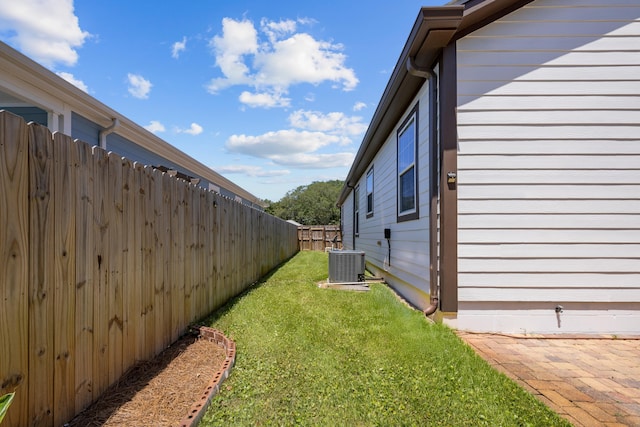 518 Second Ave, Destin, FL 32541 - view of yard with central AC