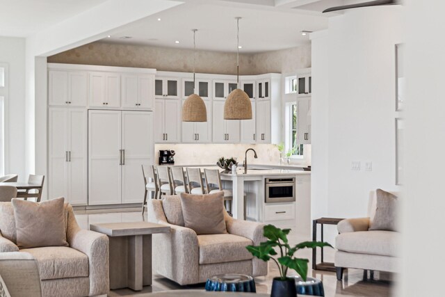 4658 Destiny Way, Destin, FL 32541 - living area featuring recessed lighting