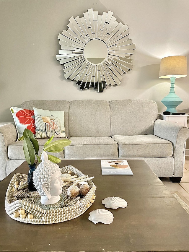 305 Southlake Ct Unit 305, Niceville, FL 32578 - view of tiled living room