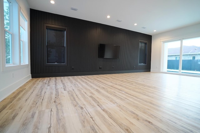 127 Avalon Blvd, Miramar Beach, FL 32550 - spare room featuring light wood-style floors, baseboards, and recessed lighting