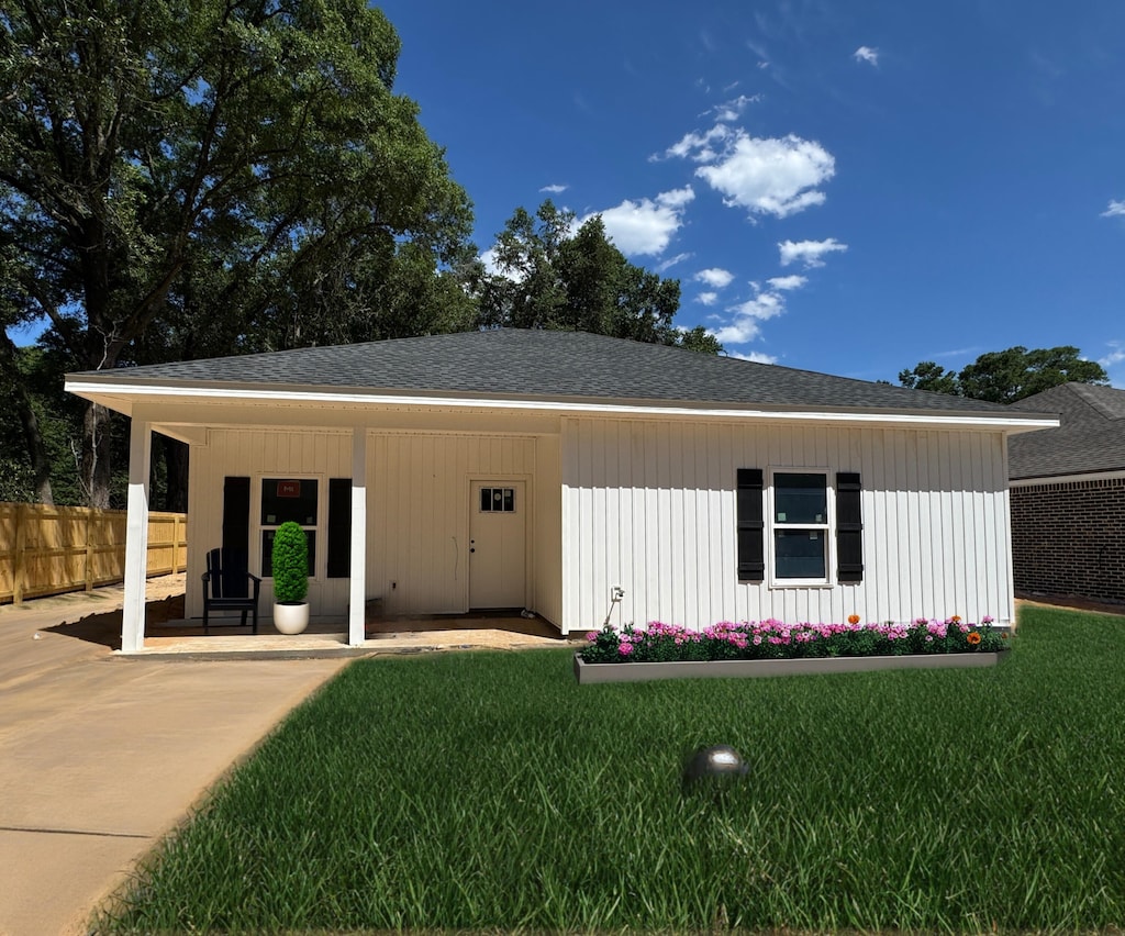 695 E Bowers Ave, Crestview, FL 32539 - view of front of home featuring a shingled roof