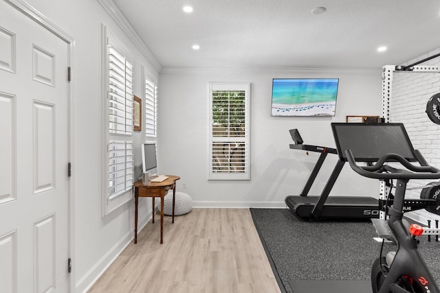 3695 Scenic Highway 98 Unit 1002, Destin, FL 32541 - workout room featuring light wood-style flooring, crown molding, baseboards, and recessed lighting