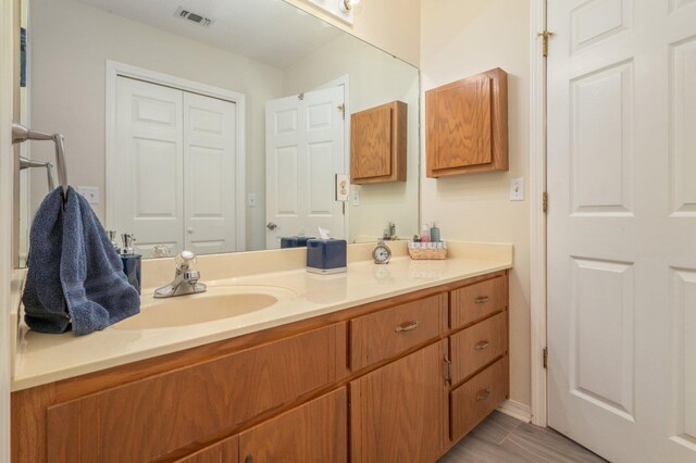 642 Alysheba Dr, Crestview, FL 32539 - bathroom featuring vanity