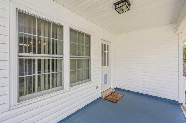642 Alysheba Dr, Crestview, FL 32539 - view of covered porch