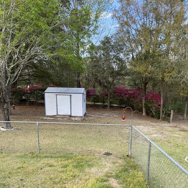 642 Alysheba Dr, Crestview, FL 32539 - view of yard