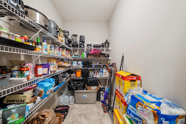 801 Playground Rd, Fort Walton Beach, FL 32547 - view of pantry