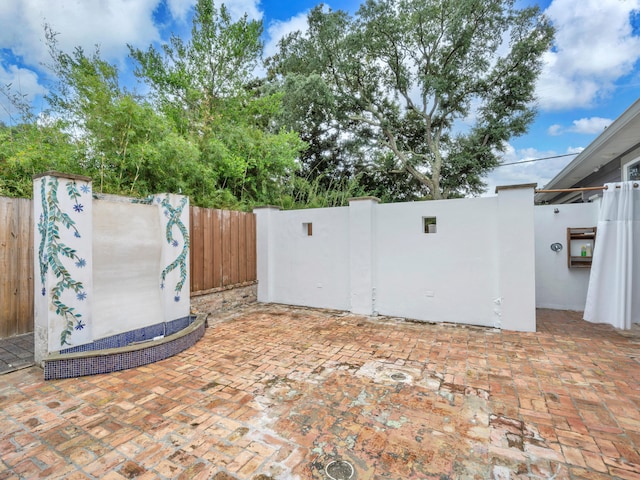 311 Beal Pkwy, Fort Walton Beach, FL 32548 - view of yard with a gate