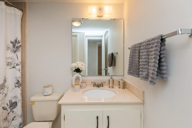 104 Country Club Dr Unit 104, Niceville, FL 32578 - bathroom featuring vanity, toilet, and a shower with shower curtain