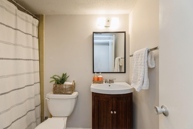 104 Country Club Dr Unit 104, Niceville, FL 32578 - bathroom featuring toilet, vanity, a textured ceiling, and curtained shower