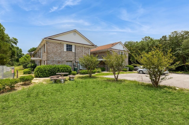 104 Country Club Dr Unit 104, Niceville, FL 32578 - view of yard