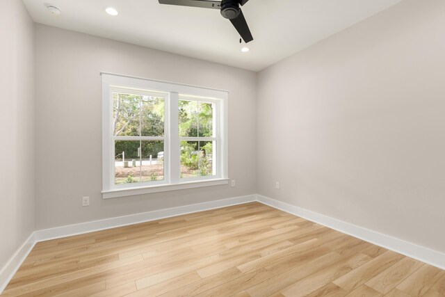 335 J Hunters Way S, Freeport, FL 32439 - unfurnished room featuring ceiling fan, light wood-style flooring, baseboards, a smoke detector, and recessed lighting
