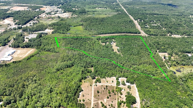 841 N 1st St, Defuniak Springs, FL 32433 - aerial view of property and surrounding area featuring property parcel outlined