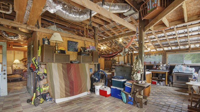 841 N 1st St, Defuniak Springs, FL 32433 - view of stable
