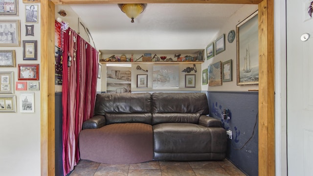 841 N 1st St, Defuniak Springs, FL 32433 - view of living area