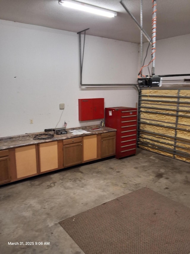 4555 Wolf Track Rdg Unit 6.44Ac, Crestview, FL 32539 - view of garage