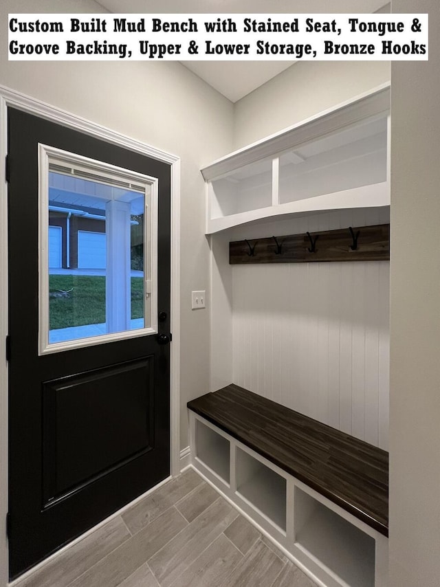 2675 Brodie Ln, Crestview, FL 32536 - mudroom featuring wood tiled floors