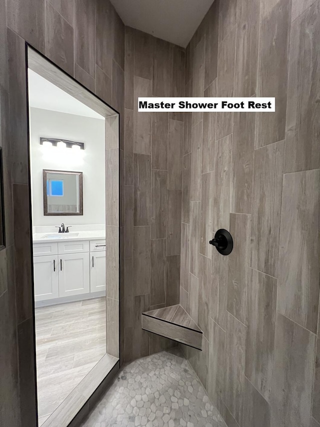 2675 Brodie Ln, Crestview, FL 32536 - full bathroom with tiled shower and vanity