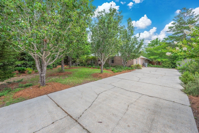 5420 Flag Tail Ln, Crestview, FL 32539 - view of patio / terrace with concrete driveway and an attached garage