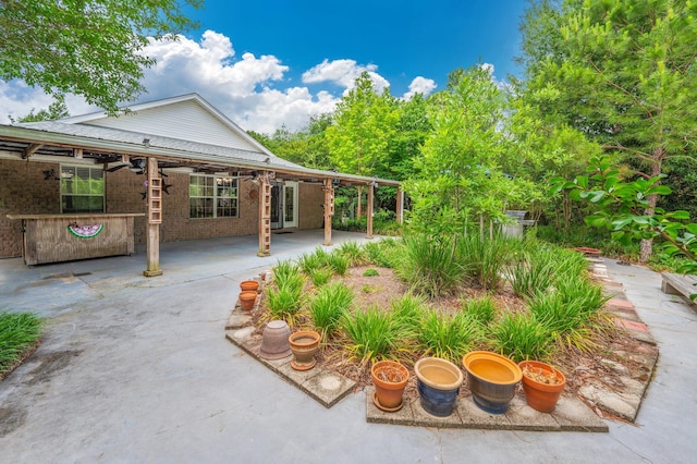 5420 Flag Tail Ln, Crestview, FL 32539 - view of yard with a ceiling fan and a patio