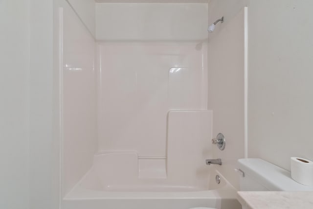 209 Warrior St, Crestview, FL 32536 - bathroom featuring toilet, bathing tub / shower combination, and vanity