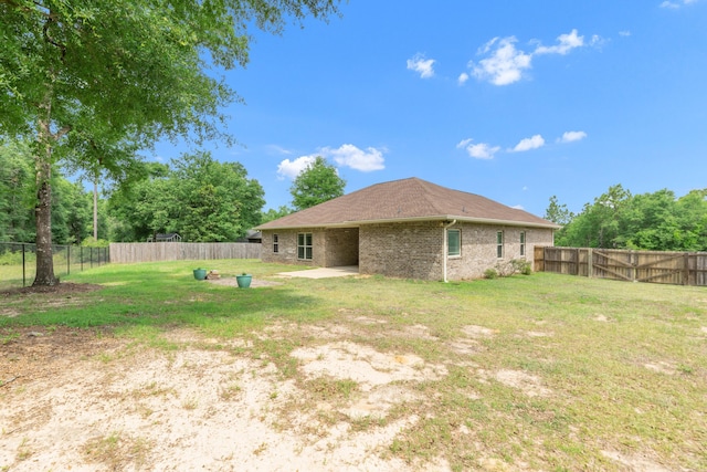 6437 Amanda Ct, Crestview, FL 32536 - view of yard with a patio area