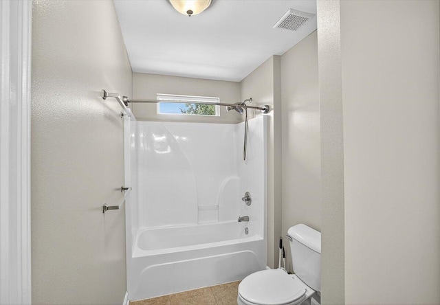 2909 Five Oaks Ln, Shalimar, FL 32579 - bathroom featuring bathtub / shower combination and tile patterned flooring