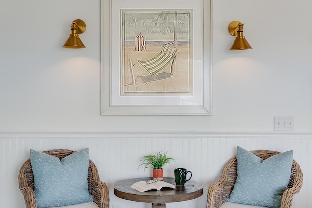 8436 Gulf Blvd Unit 734, Navarre, FL 32566 - sitting room featuring a wainscoted wall