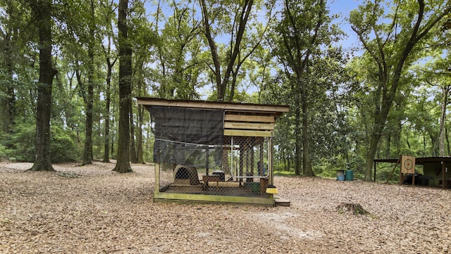 2765 Shade Tree Ln, Ponce De Leon, FL 32455 - view of yard featuring exterior structure and an outdoor structure