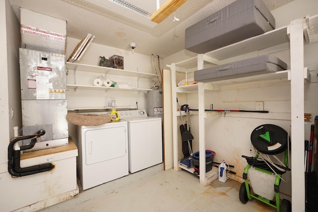 115 Gleneagles Dr, Niceville, FL 32578 - laundry area featuring water heater and washer and dryer