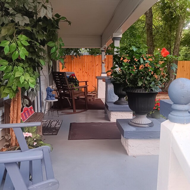 72 Park Ave, Defuniak Springs, FL 32435 - view of patio