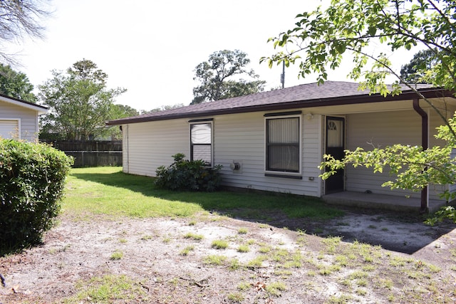 22 10th St, Shalimar, FL 32579 - view of side of home