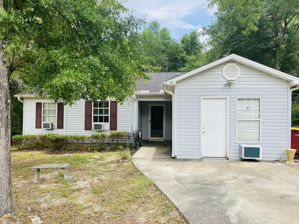 441 Panagra Ln, Crestview, FL 32536 - view of front of property