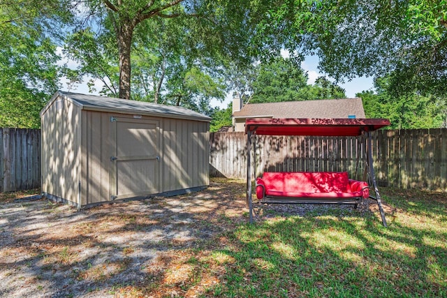 207 Oakwood Cir, Niceville, FL 32578 - view of fenced backyard