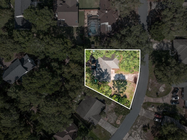207 Oakwood Cir, Niceville, FL 32578 - aerial view of residential area featuring property boundaries highlighted