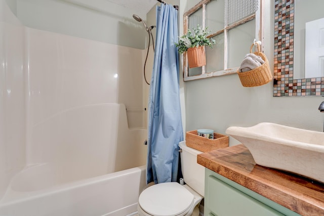 4236 Edge Perry Rd, Crestview, FL 32539 - full bathroom with shower / tub combo with curtain, toilet, and vanity