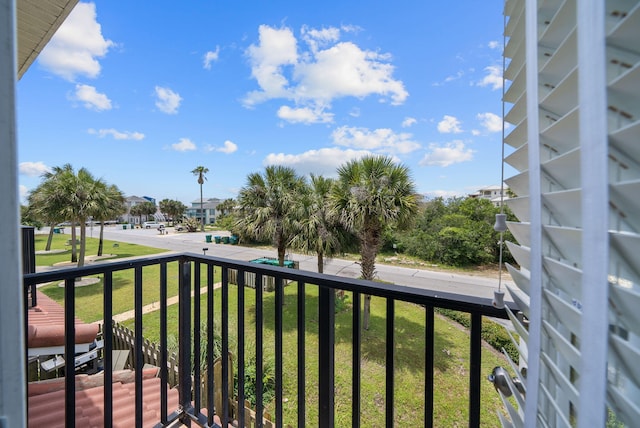 142 Southfields Rd, Panama City Beach, FL 32413 - balcony with a residential view