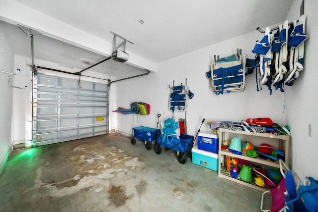 142 Southfields Rd, Panama City Beach, FL 32413 - garage featuring a garage door opener