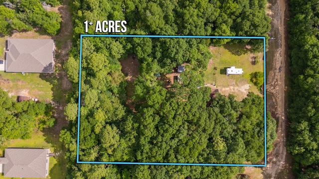 6256 Misty Ln, Crestview, FL 32539 - aerial view of property and surrounding area featuring property parcel outlined