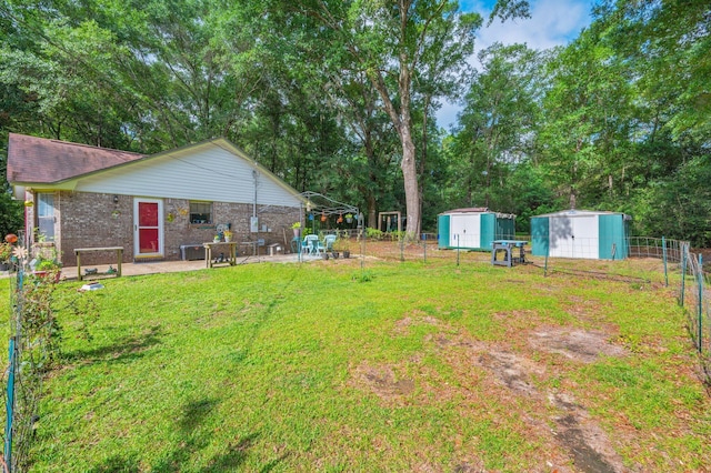 6256 Misty Ln, Crestview, FL 32539 - view of yard with a patio
