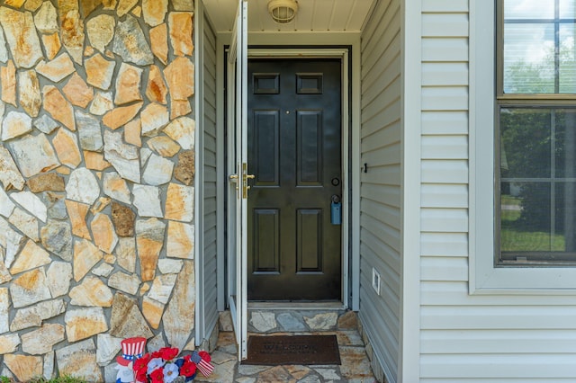 5951 N Meadow Ln, Crestview, FL 32539 - property entrance featuring stone siding