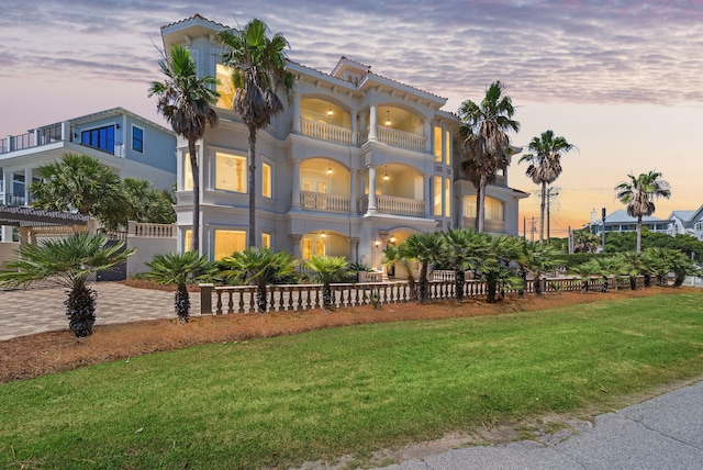 30 Pelican Cir, Inlet Beach, FL 32461 - view of building exterior featuring a fenced front yard