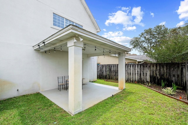 1190 Witshire Ct, Fort Walton Beach, FL 32547 - view of yard with a patio